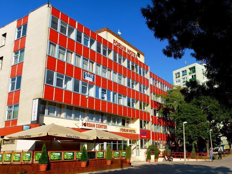 Fordan Hotel Pecs Exterior photo